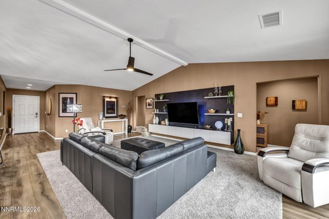 148 Snake Road, Dayton, NV 89403