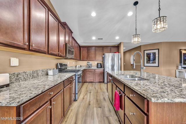 148 Snake Road, Dayton, NV 89403