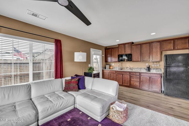 148 Snake Road, Dayton, NV 89403