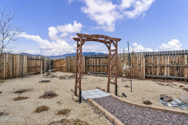 148 Snake Road, Dayton, NV 89403