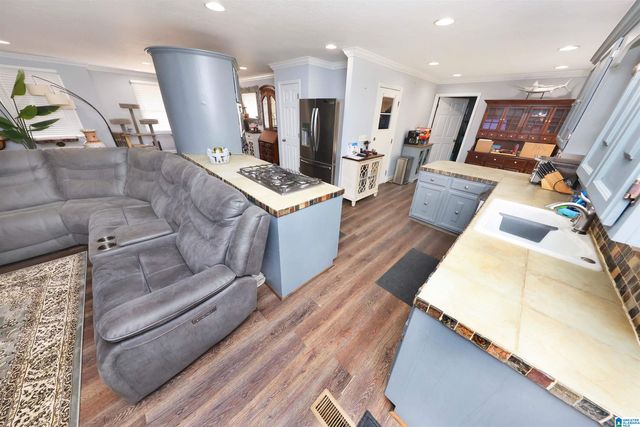 1 LAUREL SPRINGS ROAD, Anniston, AL 36207