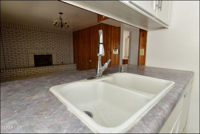 10601 Josie Place, El Paso, TX 79924