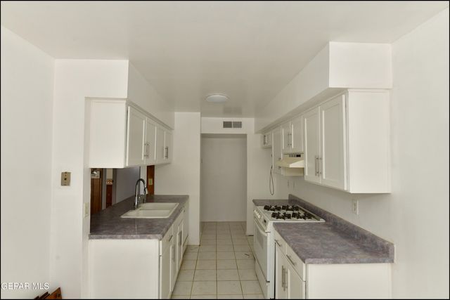 10601 Josie Place, El Paso, TX 79924