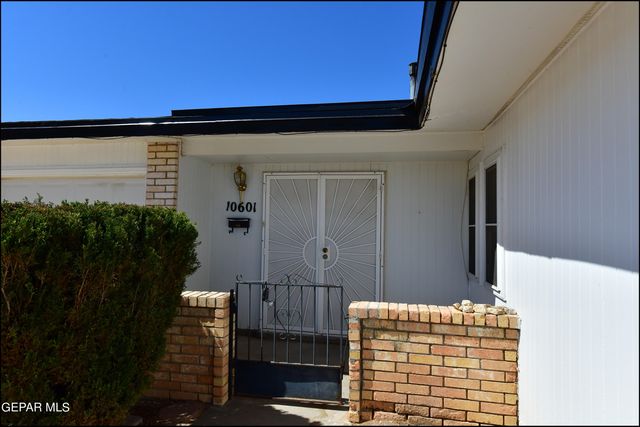 10601 Josie Place, El Paso, TX 79924
