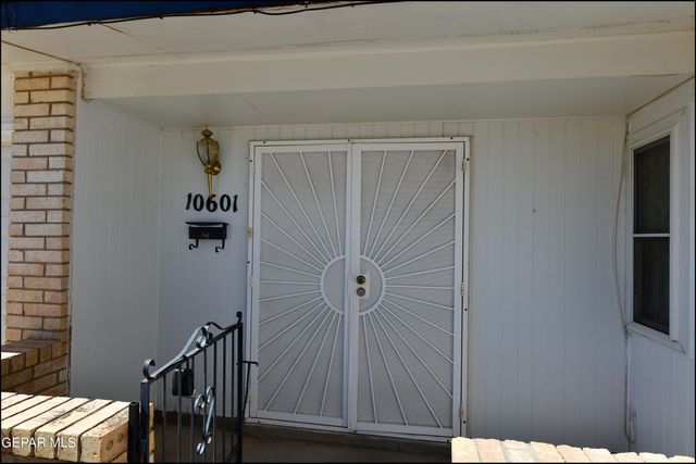 10601 Josie Place, El Paso, TX 79924