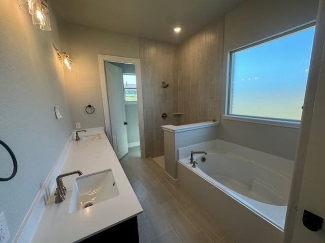 711 Water Side Drive, Van Alstyne, TX 75495