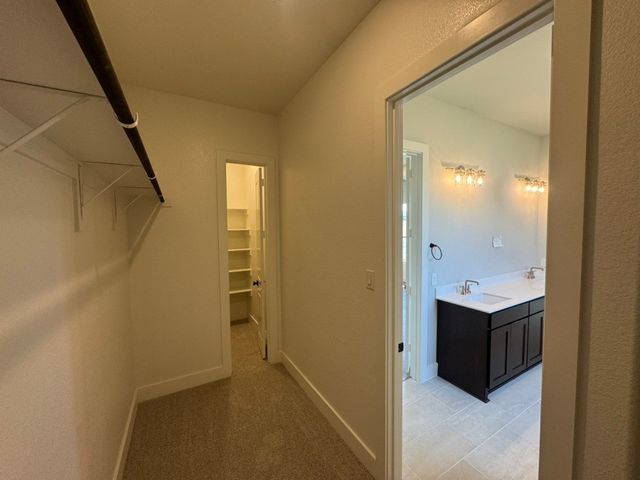 711 Water Side Drive, Van Alstyne, TX 75495