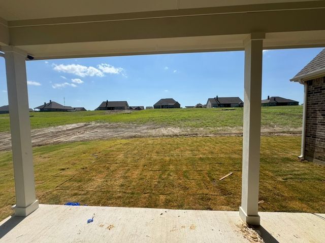 711 Water Side Drive, Van Alstyne, TX 75495