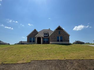 711 Water Side Drive, Van Alstyne, TX 75495