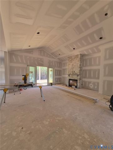 1554 Smokey Ridge Rd, Maidens, VA 23102
