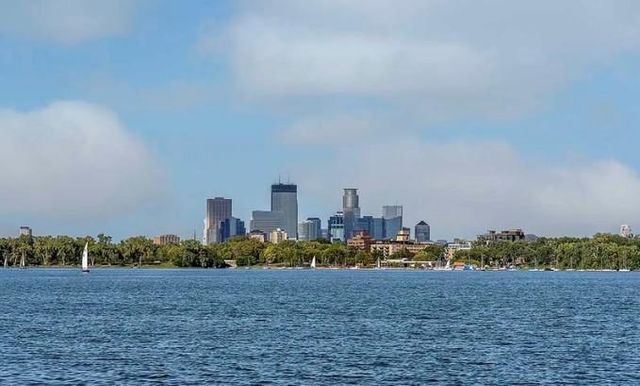 3521 Glenhurst Avenue, Saint Louis Park, MN 55416