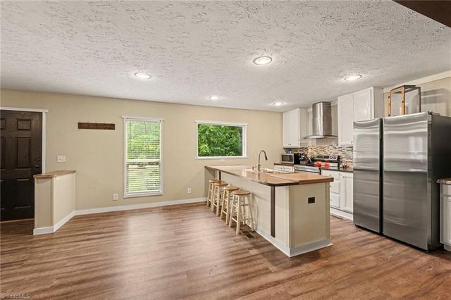 156 Yellow Poplar Lane, Lexington, NC 27295