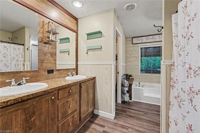 156 Yellow Poplar Lane, Lexington, NC 27295