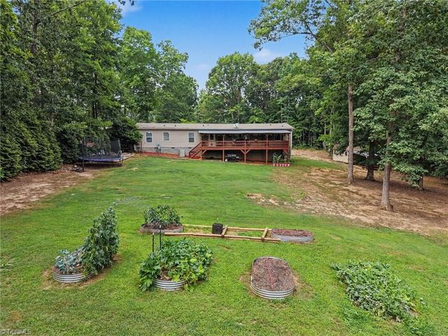 156 Yellow Poplar Lane, Lexington, NC 27295