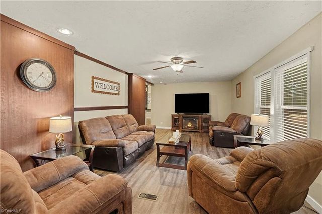 156 Yellow Poplar Lane, Lexington, NC 27295