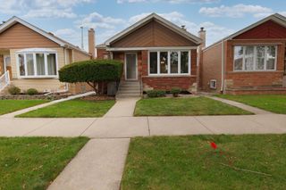 5047 S Leclaire Avenue, Chicago, IL 60638