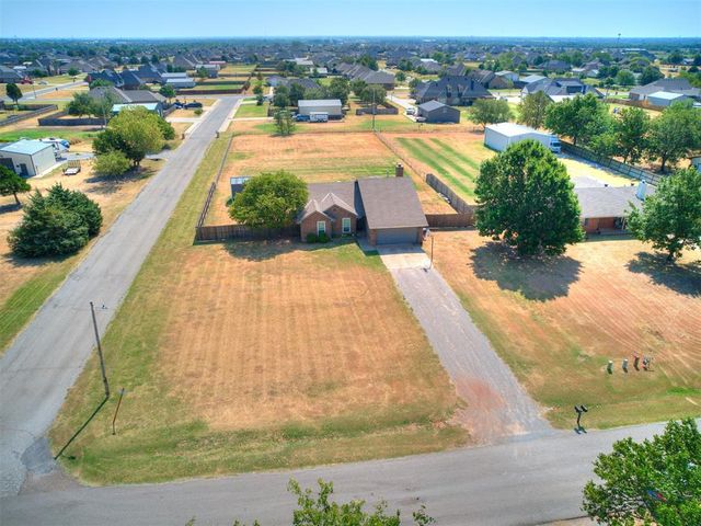 524 NE Antelope Street, Piedmont, OK 73078