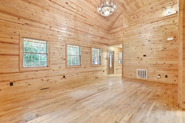 18500 Vimy Ridge Road, Alexander, AR 72002