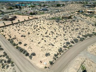 5530 Teton Avenue NE, Rio Rancho, NM 87144