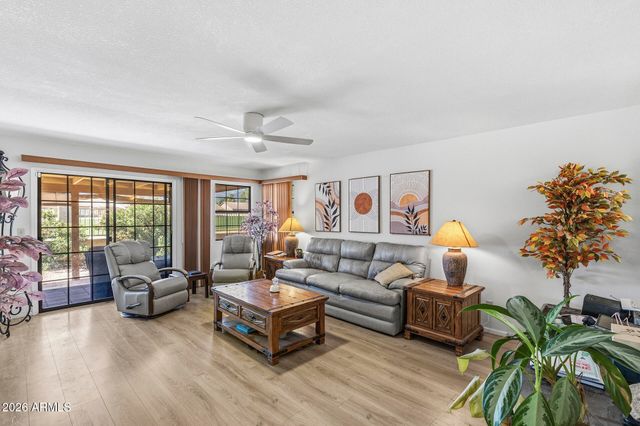 12238 S SHOSHONI Drive, Phoenix, AZ 85044