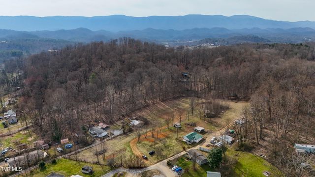 225 Duncan Lane, Bristol, TN 37620