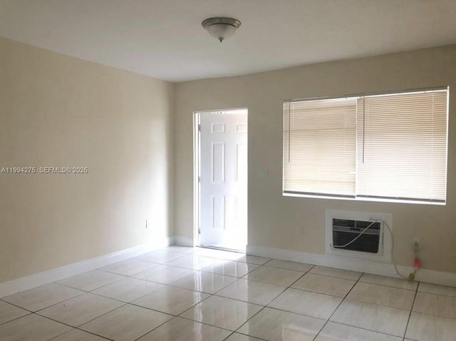 1940 Washington Ave 15, Opa-locka, FL 33054