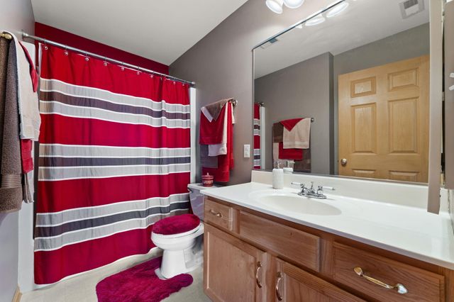 2035 W 75th Place 21, Merrillville, IN 46410