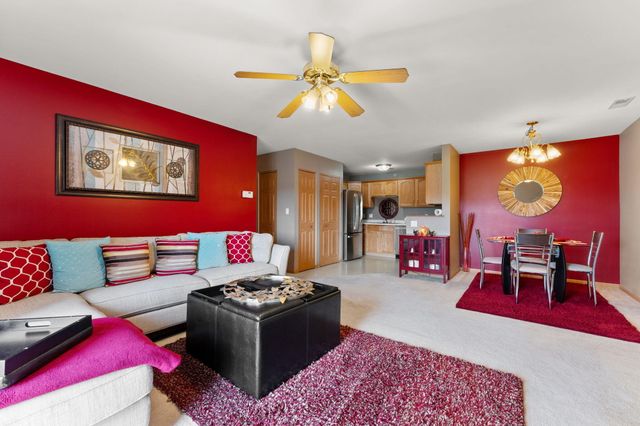 2035 W 75th Place 21, Merrillville, IN 46410