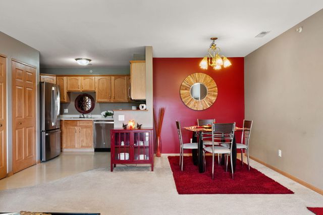 2035 W 75th Place 21, Merrillville, IN 46410