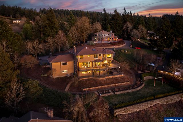 11925 NE Lauren Ln, Newberg, OR 97132