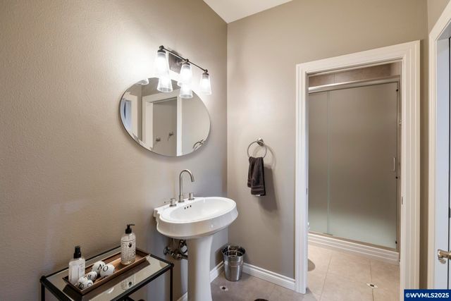 11925 NE Lauren Ln, Newberg, OR 97132