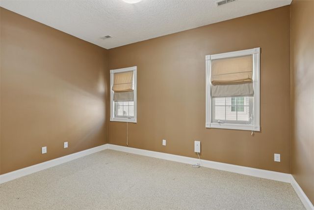 645 65th Place 165, West Des Moines, IA 50266