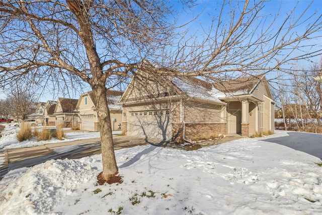 645 65th Place 165, West Des Moines, IA 50266