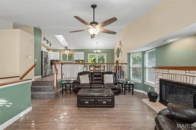 119 Aspencade Circle, St Peters, MO 63376