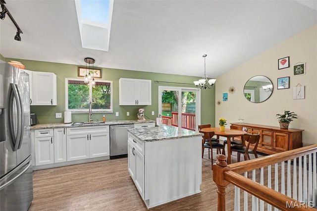 119 Aspencade Circle, St Peters, MO 63376