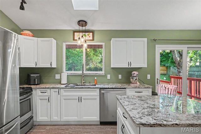 119 Aspencade Circle, St Peters, MO 63376