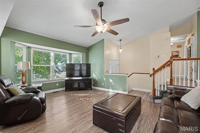 119 Aspencade Circle, St Peters, MO 63376