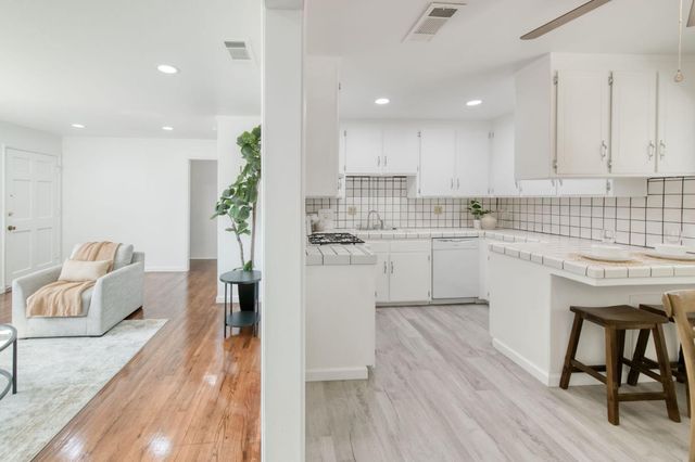 53 N Dewitt Avenue, Clovis, CA 93612