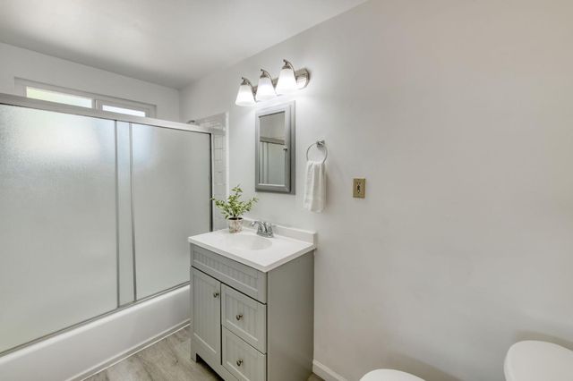 53 N Dewitt Avenue, Clovis, CA 93612