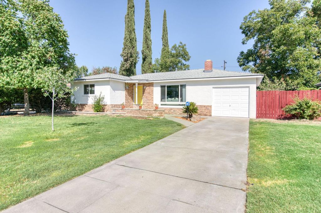 53 N Dewitt Avenue, Clovis, CA 93612