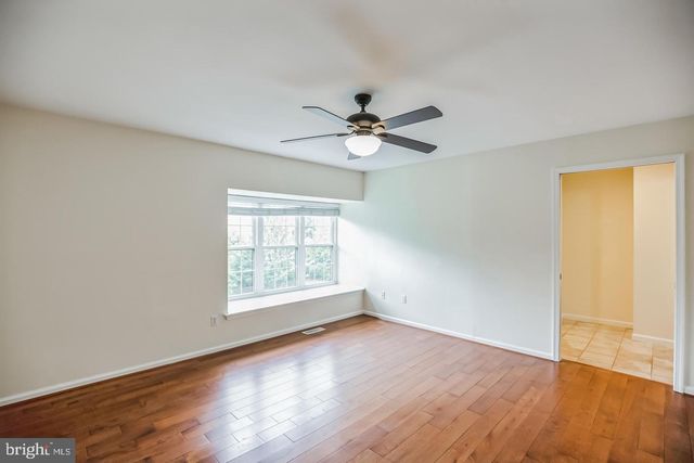 127 KINGS CROFT, Cherry Hill, NJ 08034
