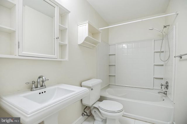 127 KINGS CROFT, Cherry Hill, NJ 08034