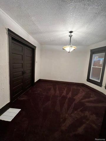 7720 E Canfield Street, Detroit, MI 48214