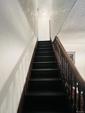 7720 E Canfield Street, Detroit, MI 48214