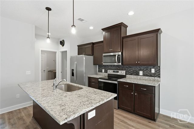 725 Meloney Drive, Hinesville, GA 31313