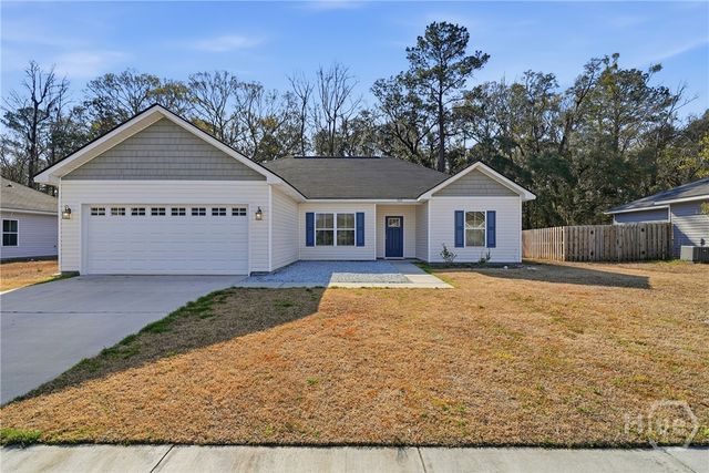 725 Meloney Drive, Hinesville, GA 31313