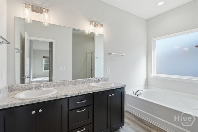 725 Meloney Drive, Hinesville, GA 31313