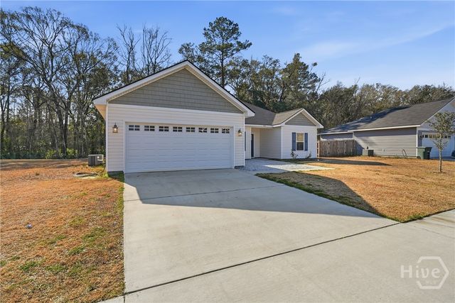 725 Meloney Drive, Hinesville, GA 31313