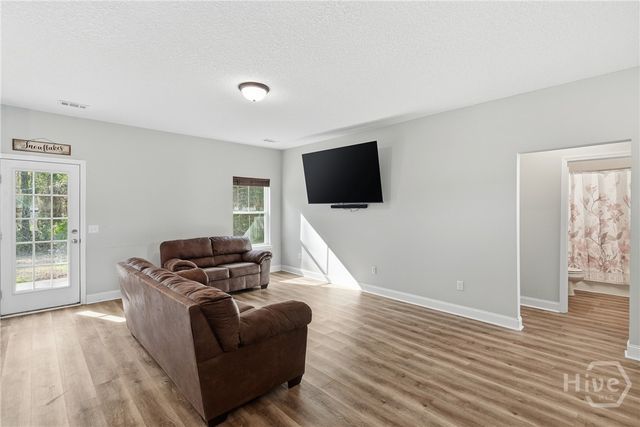 725 Meloney Drive, Hinesville, GA 31313