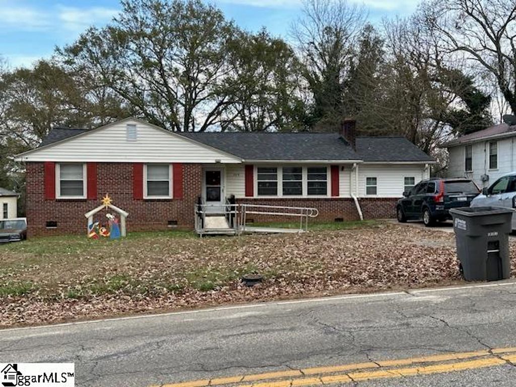 509 Crestfield Road, Greenville, SC 29605